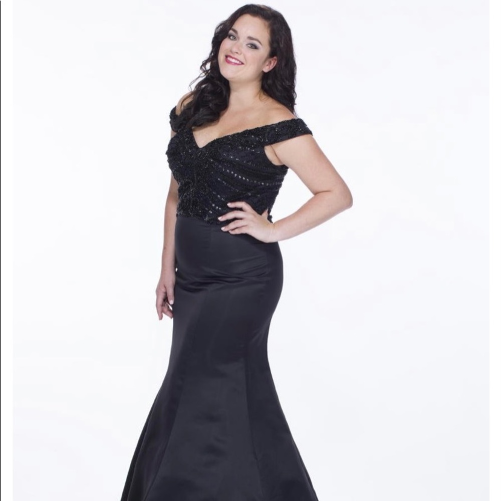 Ava Presley Prom 33205P- Black off shoulder Mermaid Formal Dress